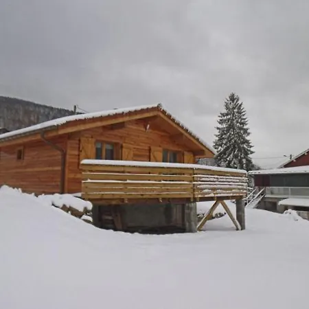 Holiday home Romantique Avec Terrasse, Confort Moderne, Proche Activites Nature Et A - Fr-1-589-41